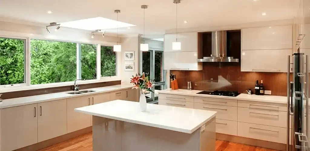 Kitchen cabinet refacing and remodel results in a modern kitchen in Orlando, FL