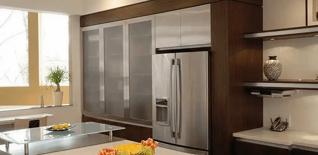 Cabinet door replacement and modern kitchen cabinet upgrade in Orlando, FL